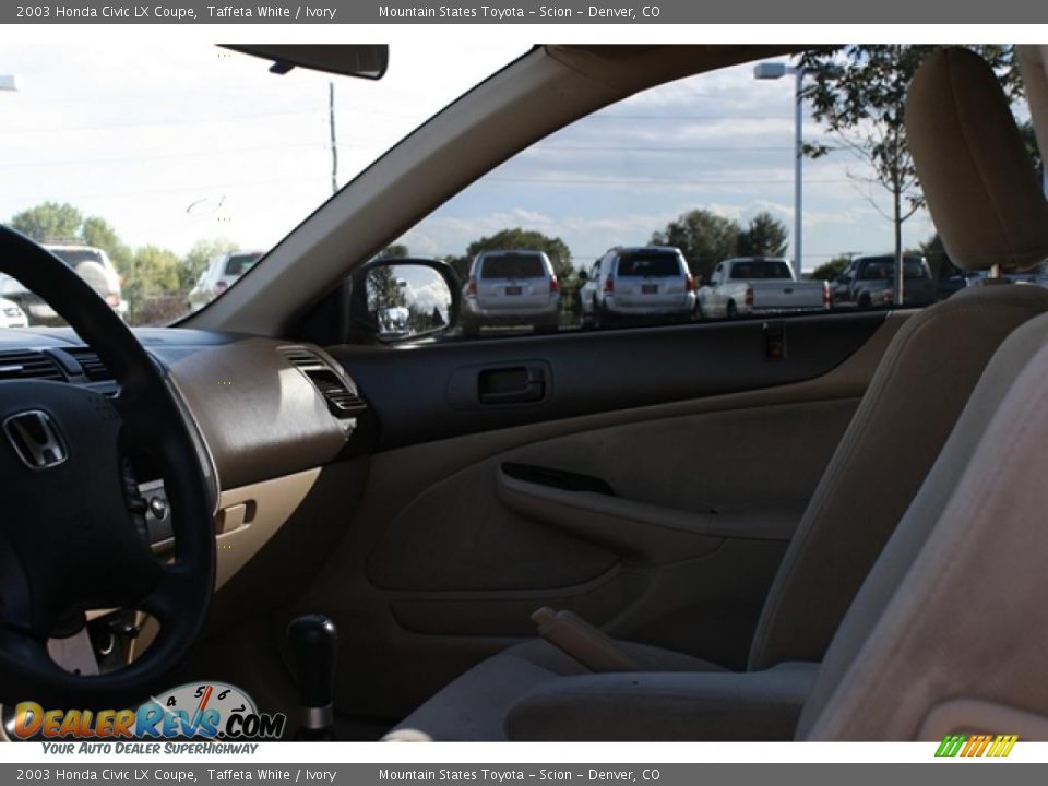 2003 Honda Civic LX Coupe Taffeta White / Ivory Photo #12
