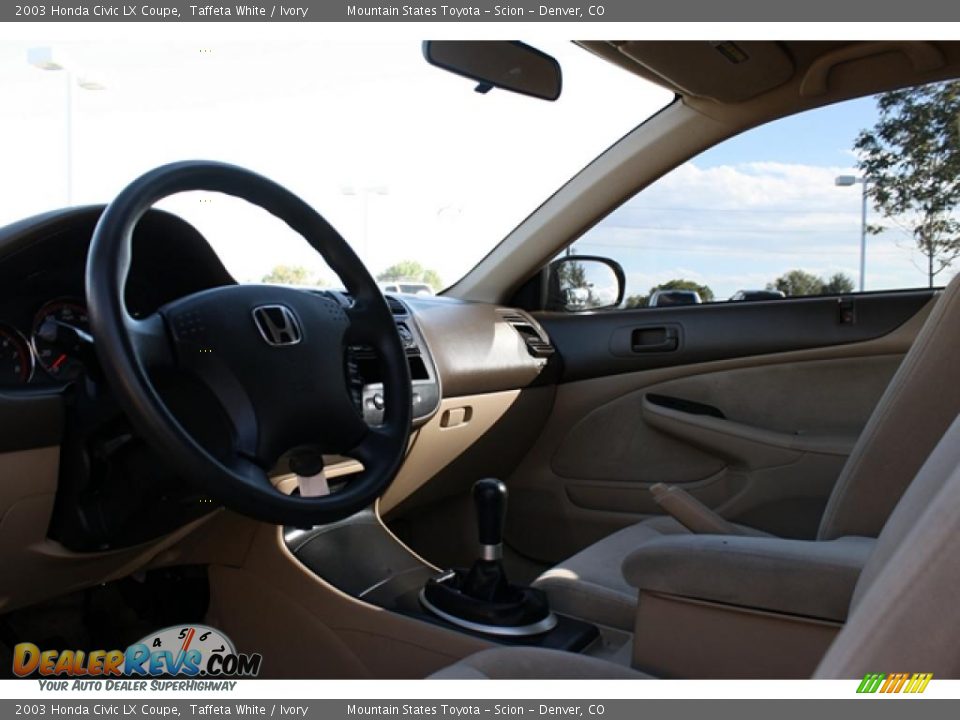 2003 Honda Civic LX Coupe Taffeta White / Ivory Photo #13