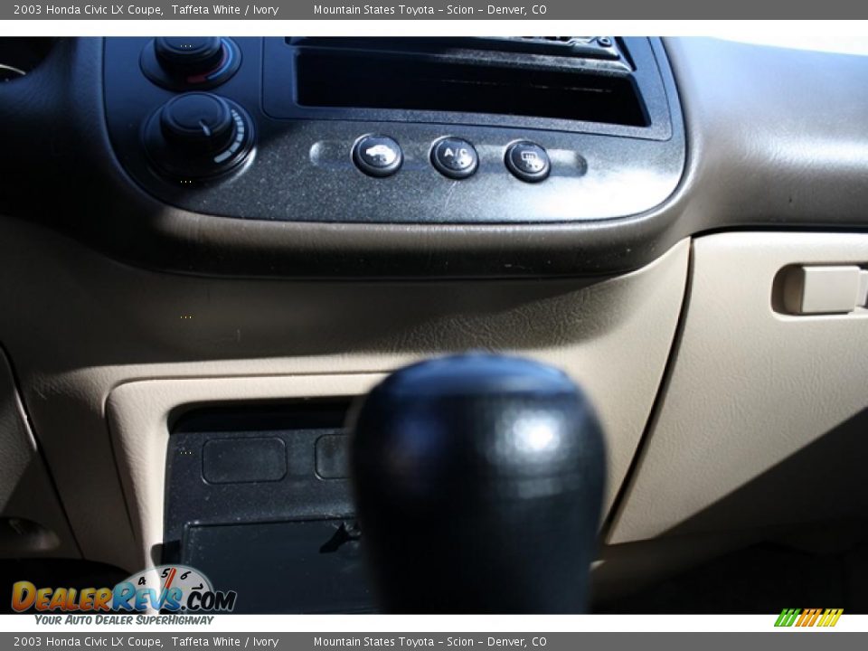 2003 Honda Civic LX Coupe Taffeta White / Ivory Photo #22