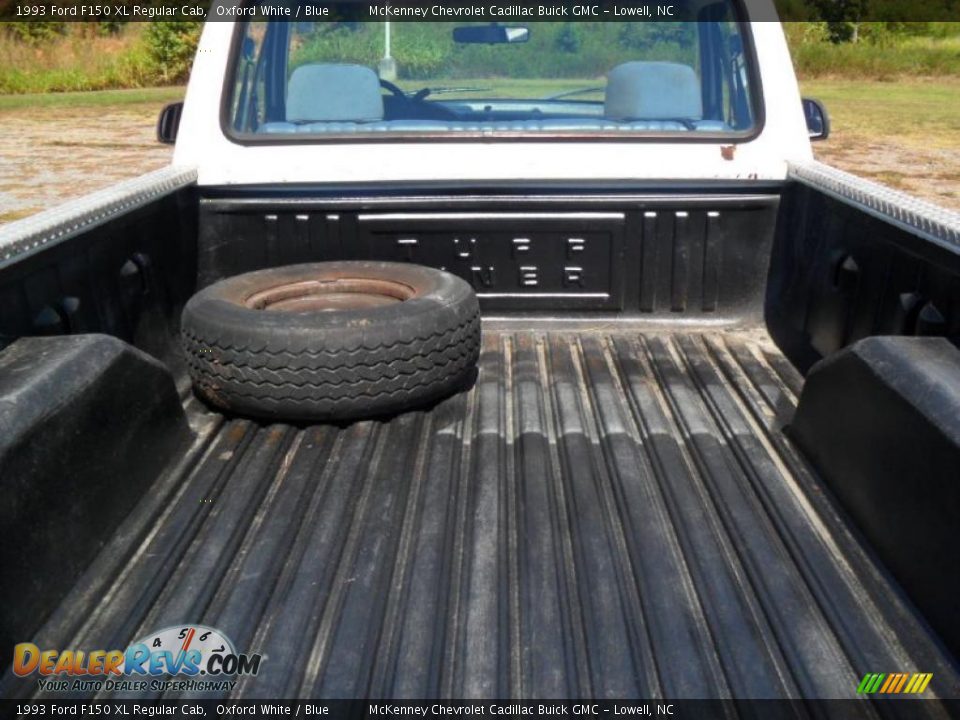 1993 Ford F150 XL Regular Cab Oxford White / Blue Photo #12