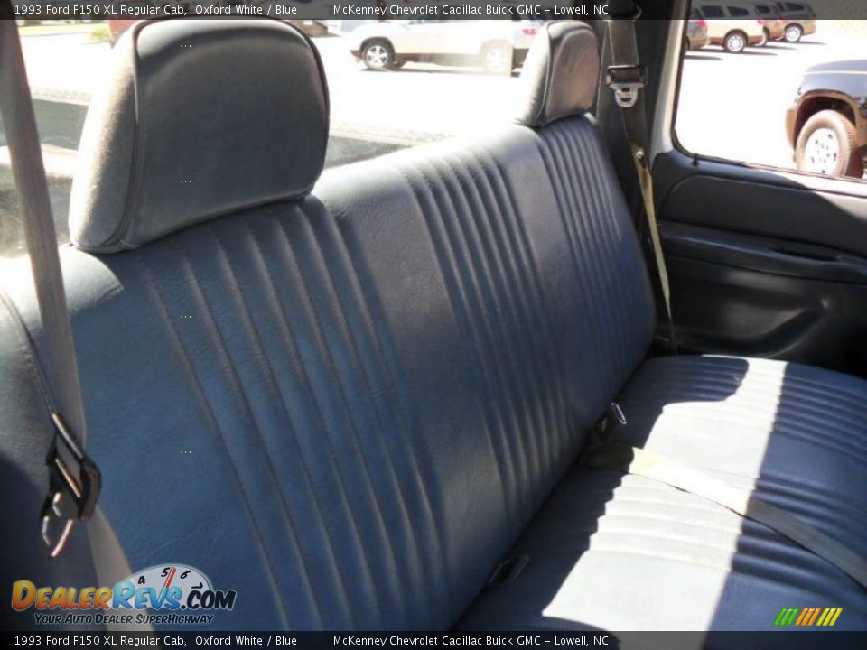 1993 Ford F150 XL Regular Cab Oxford White / Blue Photo #13