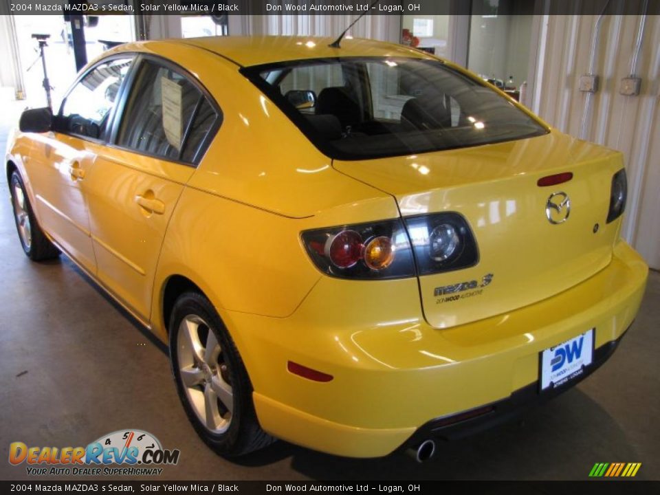 2004 Mazda MAZDA3 s Sedan Solar Yellow Mica / Black Photo #4