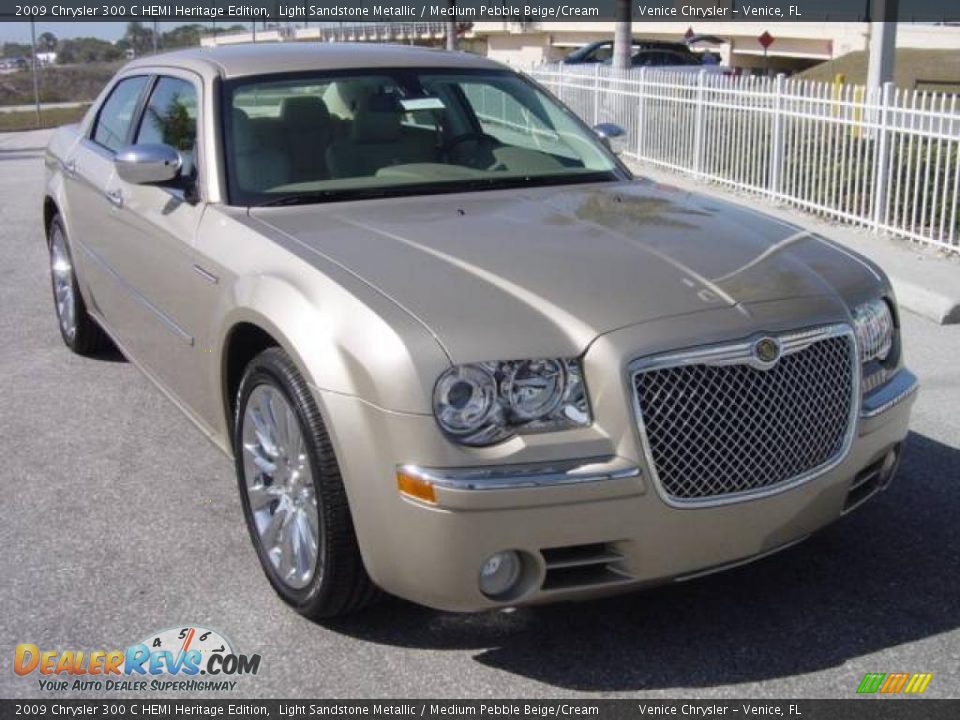 2009 Chrysler 300 C HEMI Heritage Edition Light Sandstone Metallic / Medium Pebble Beige/Cream Photo #1