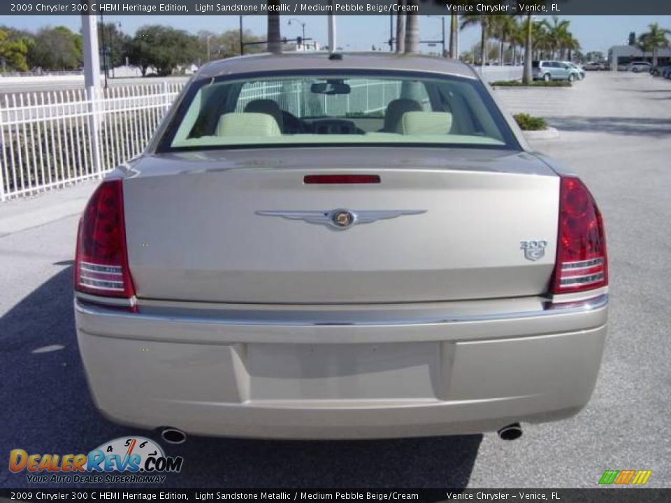 2009 Chrysler 300 C HEMI Heritage Edition Light Sandstone Metallic / Medium Pebble Beige/Cream Photo #5