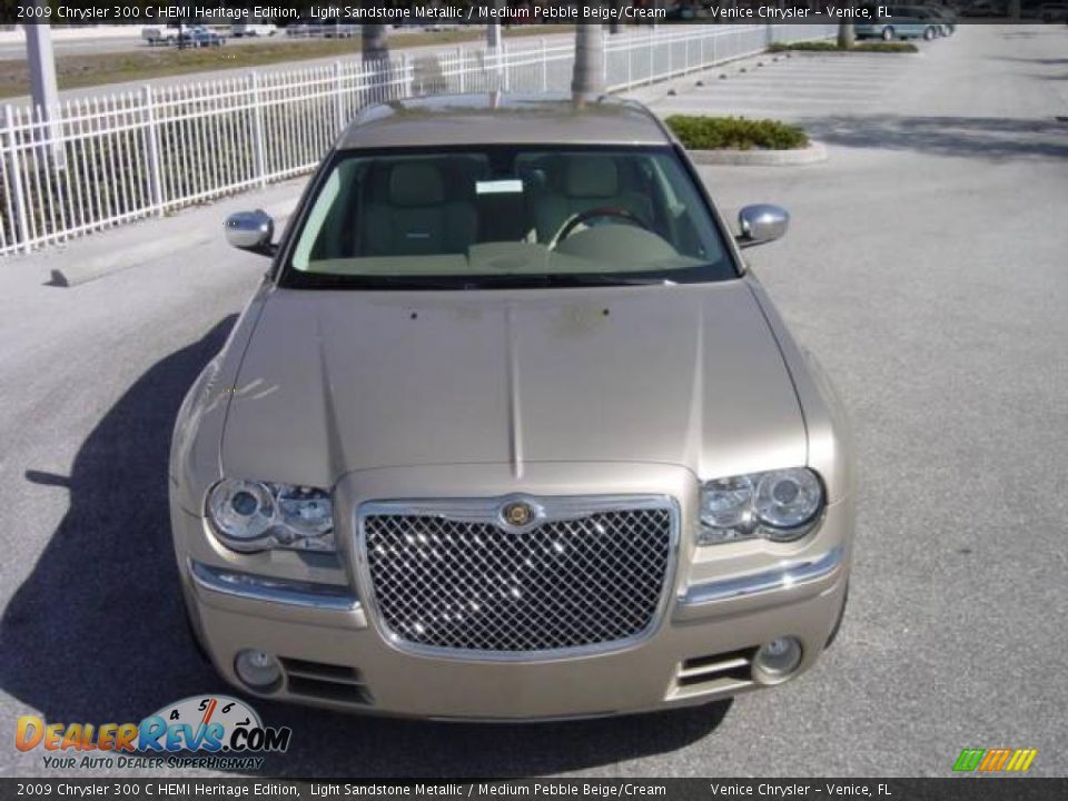 2009 Chrysler 300 C HEMI Heritage Edition Light Sandstone Metallic / Medium Pebble Beige/Cream Photo #8