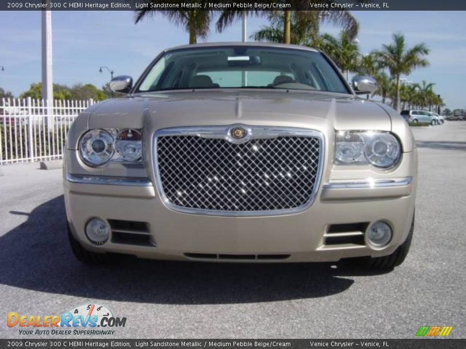 2009 Chrysler 300 C HEMI Heritage Edition Light Sandstone Metallic / Medium Pebble Beige/Cream Photo #9