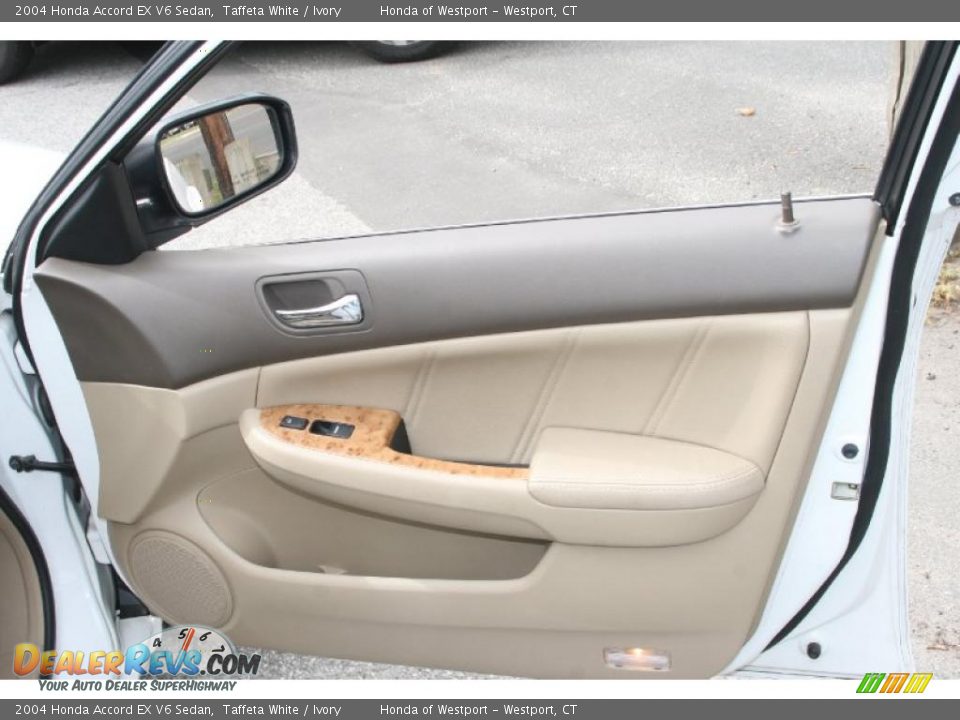 2004 Honda Accord EX V6 Sedan Taffeta White / Ivory Photo #16
