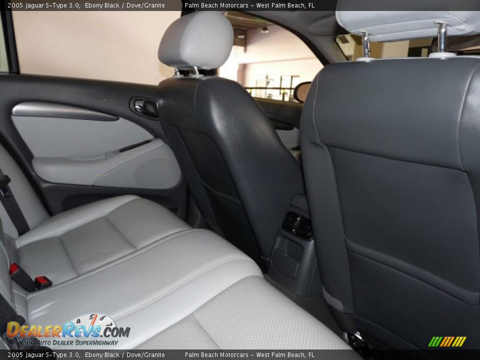 2005 Jaguar S-Type 3.0 Ebony Black / Dove/Granite Photo #26