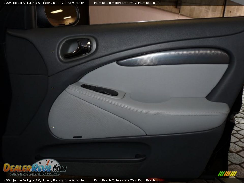 2005 Jaguar S-Type 3.0 Ebony Black / Dove/Granite Photo #29