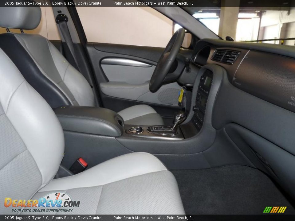 2005 Jaguar S-Type 3.0 Ebony Black / Dove/Granite Photo #31