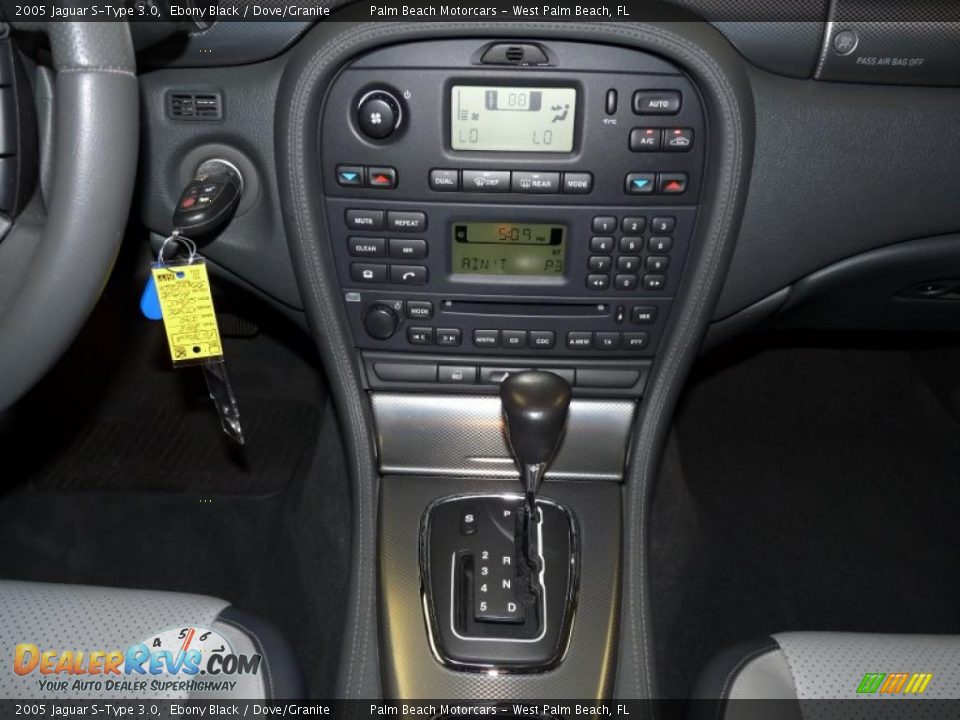2005 Jaguar S-Type 3.0 Ebony Black / Dove/Granite Photo #34
