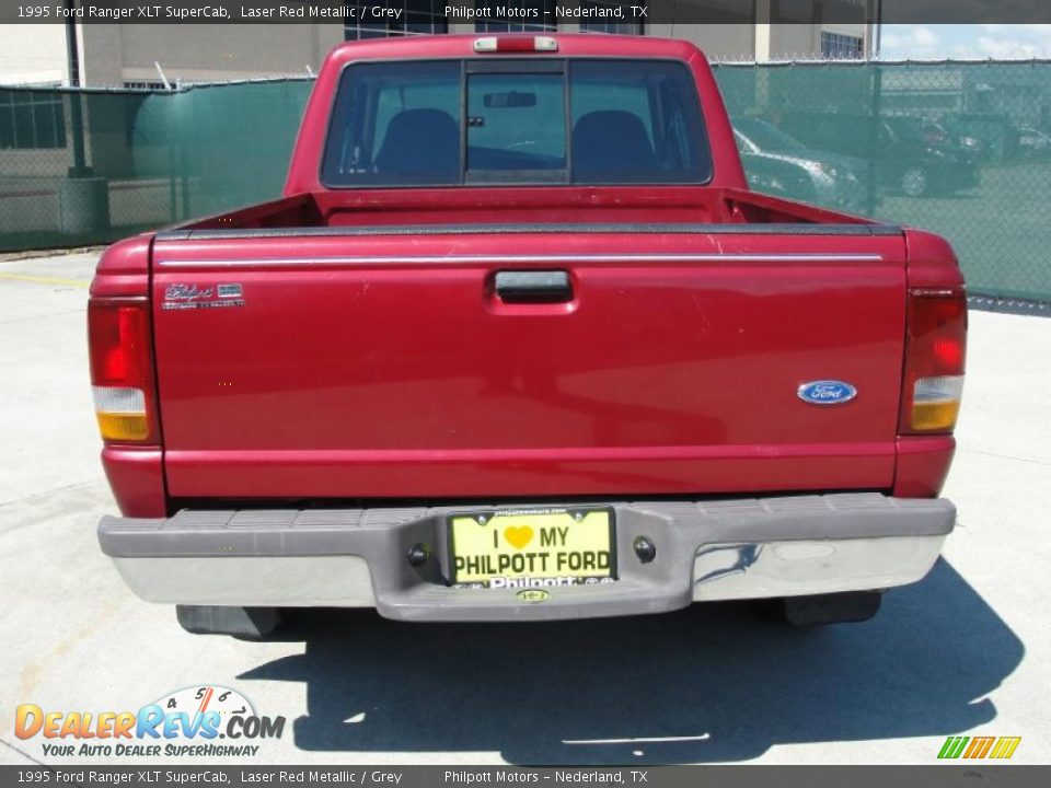 1995 Ford Ranger XLT SuperCab Laser Red Metallic / Grey Photo #4