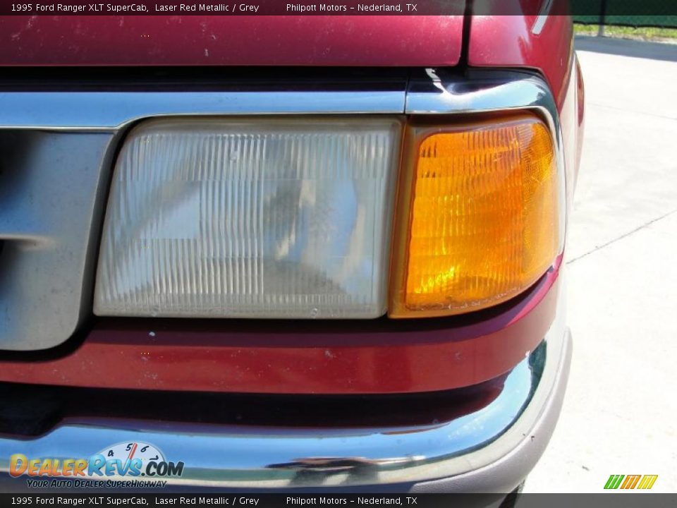 1995 Ford Ranger XLT SuperCab Laser Red Metallic / Grey Photo #10