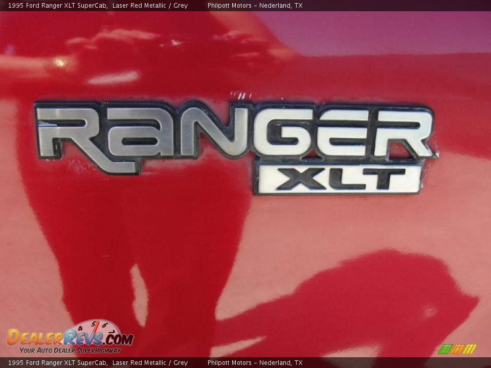 1995 Ford Ranger XLT SuperCab Laser Red Metallic / Grey Photo #18
