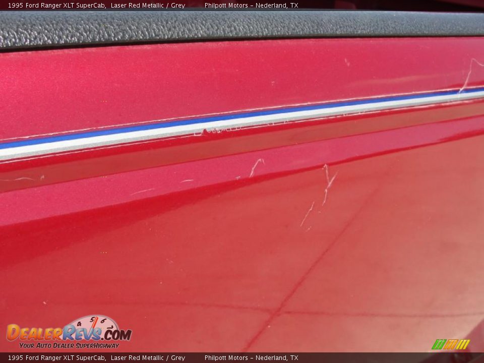 1995 Ford Ranger XLT SuperCab Laser Red Metallic / Grey Photo #23