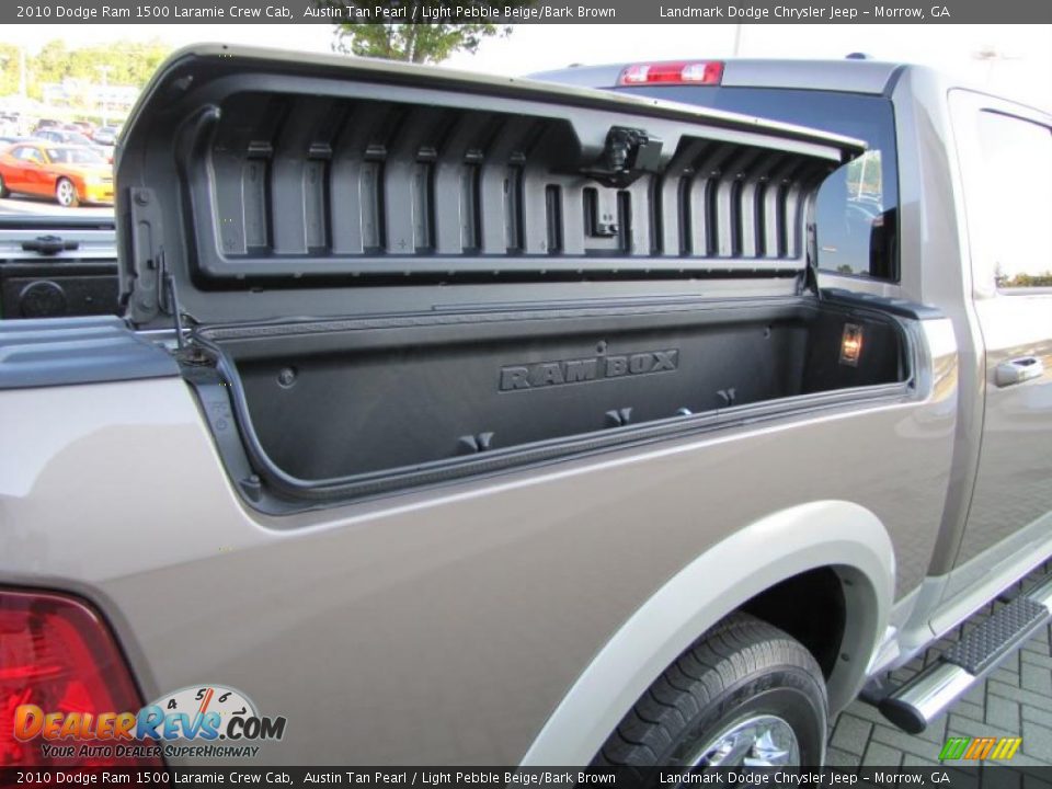 2010 Dodge Ram 1500 Laramie Crew Cab Austin Tan Pearl / Light Pebble Beige/Bark Brown Photo #18