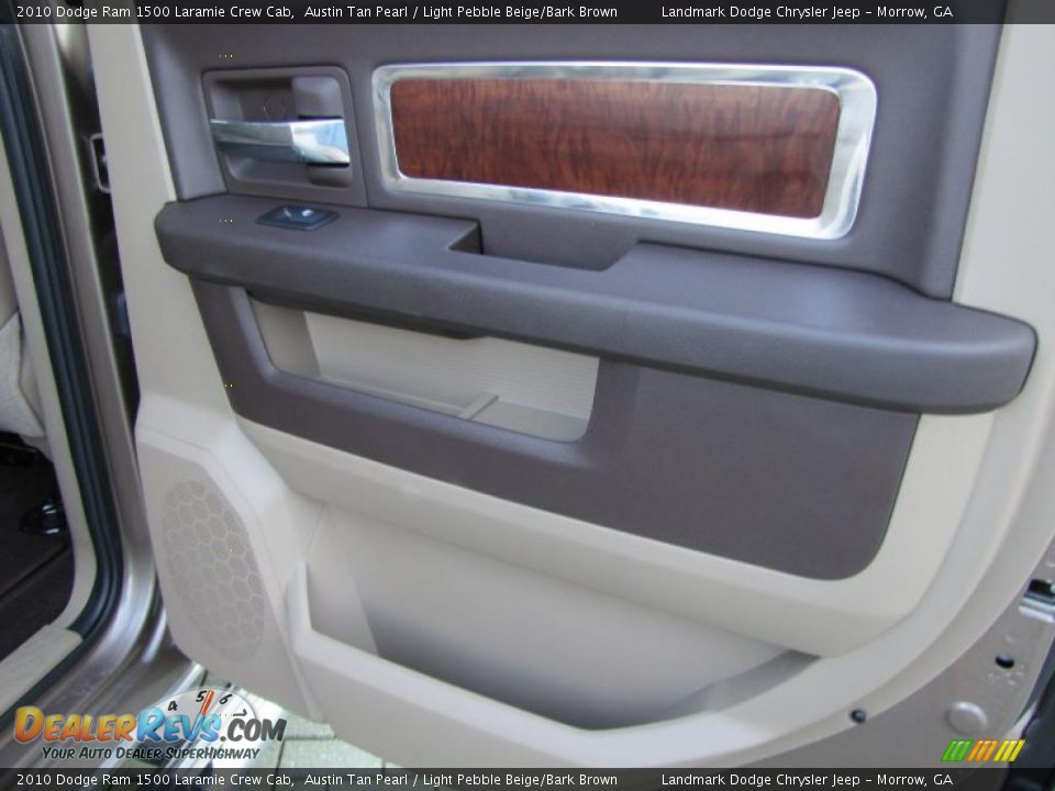 2010 Dodge Ram 1500 Laramie Crew Cab Austin Tan Pearl / Light Pebble Beige/Bark Brown Photo #20