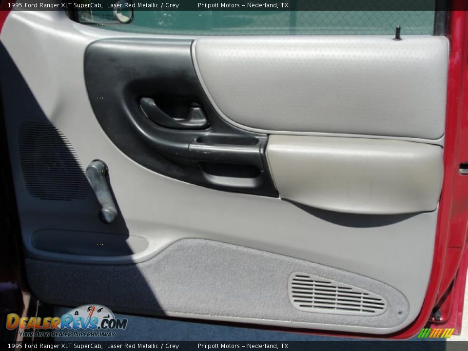 1995 Ford Ranger XLT SuperCab Laser Red Metallic / Grey Photo #29
