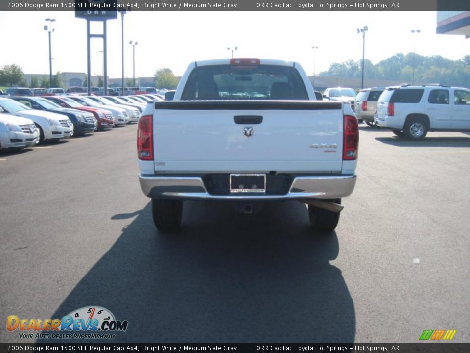 2006 Dodge Ram 1500 SLT Regular Cab 4x4 Bright White / Medium Slate Gray Photo #4