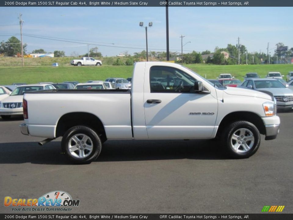 2006 Dodge Ram 1500 SLT Regular Cab 4x4 Bright White / Medium Slate Gray Photo #6