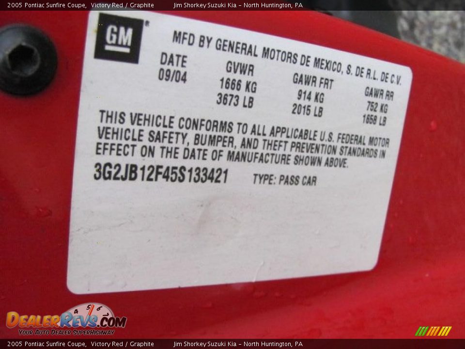 2005 Pontiac Sunfire Coupe Victory Red / Graphite Photo #14