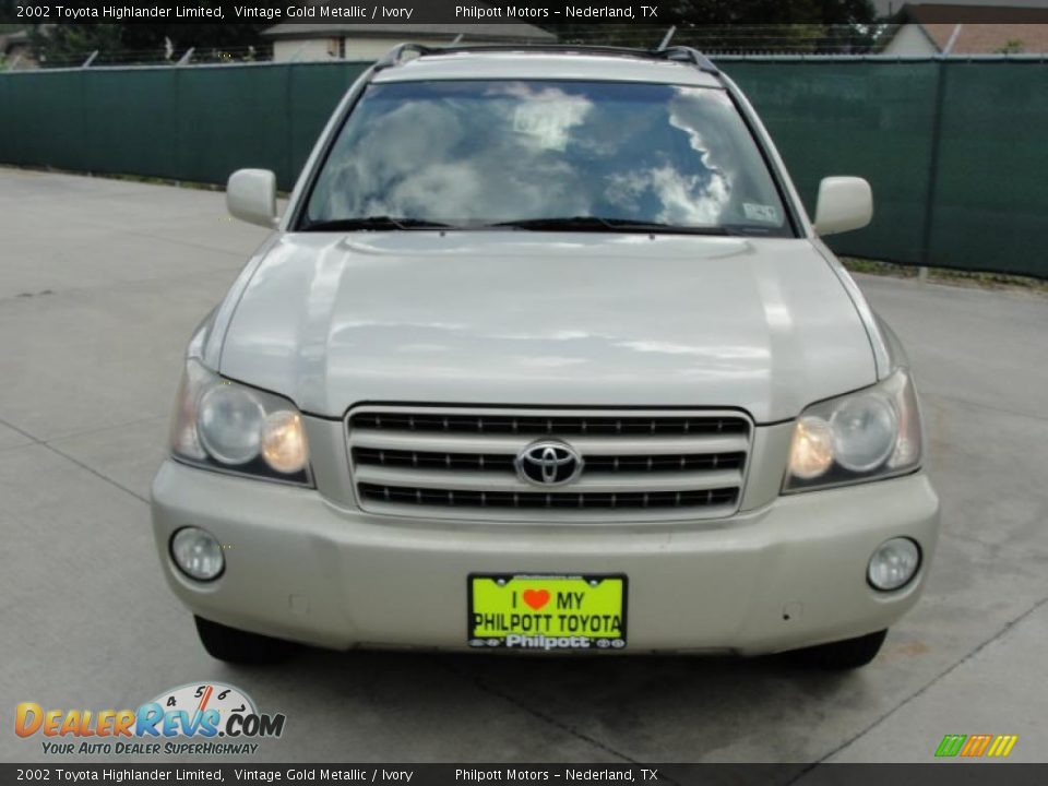 2002 Toyota Highlander Limited Vintage Gold Metallic / Ivory Photo #8