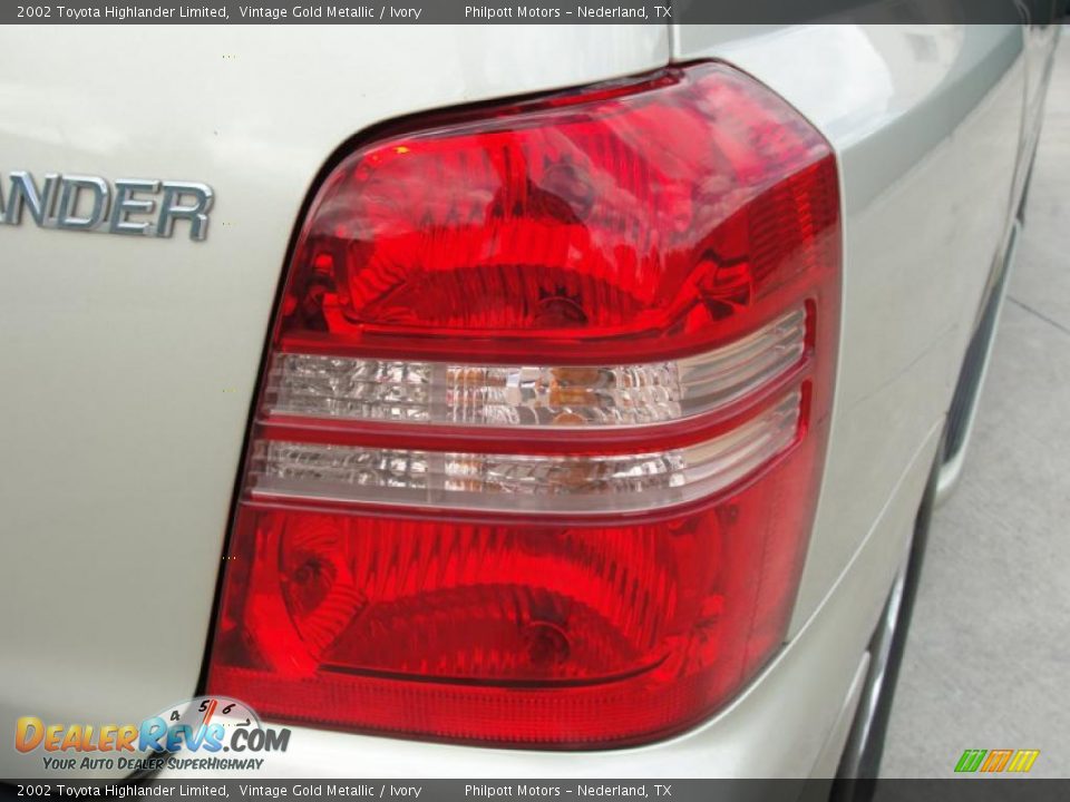 2002 Toyota Highlander Limited Vintage Gold Metallic / Ivory Photo #18