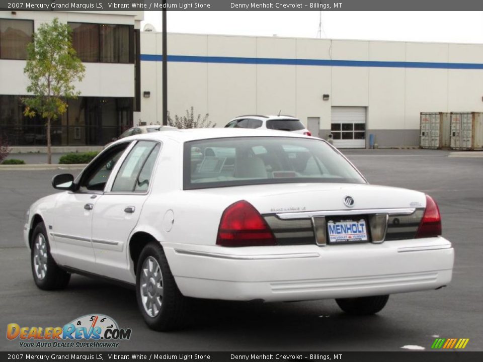 2007 Mercury Grand Marquis LS Vibrant White / Medium Light Stone Photo #3