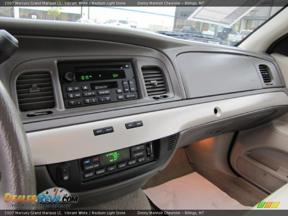 2007 Mercury Grand Marquis LS Vibrant White / Medium Light Stone Photo #7