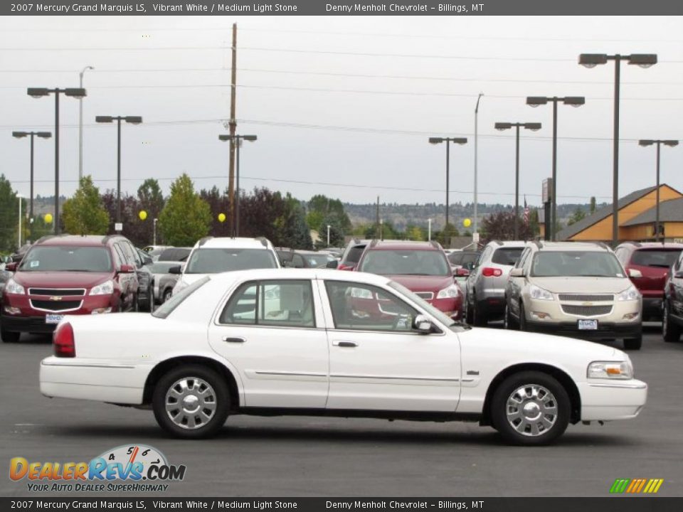 2007 Mercury Grand Marquis LS Vibrant White / Medium Light Stone Photo #11