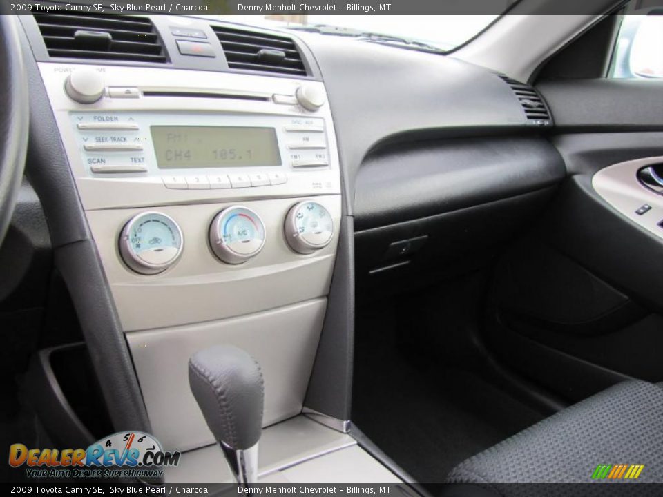 2009 Toyota Camry SE Sky Blue Pearl / Charcoal Photo #7