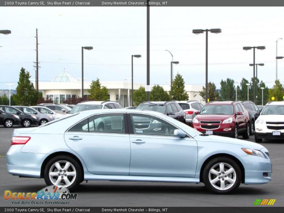 2009 Toyota Camry SE Sky Blue Pearl / Charcoal Photo #11