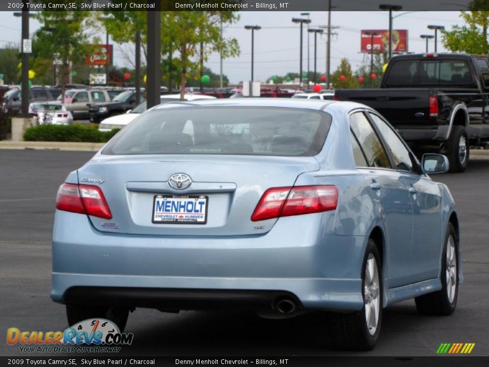 2009 Toyota Camry SE Sky Blue Pearl / Charcoal Photo #12