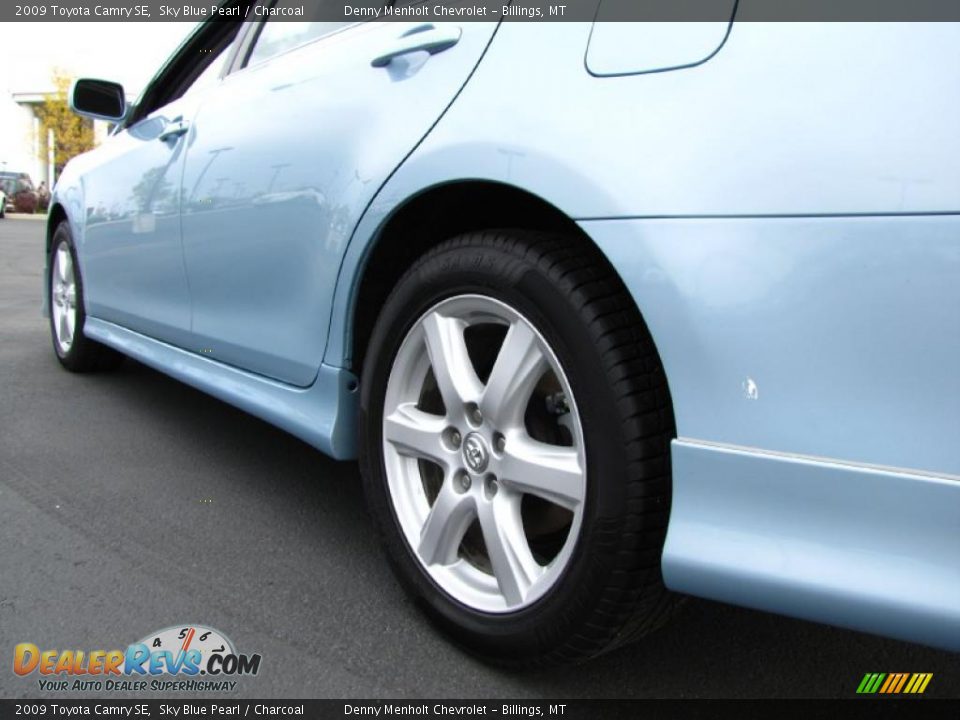 2009 Toyota Camry SE Sky Blue Pearl / Charcoal Photo #13