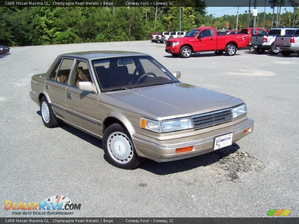 1988 Nissan Maxima GL Champagne Pearl Metallic / Beige Photo #3