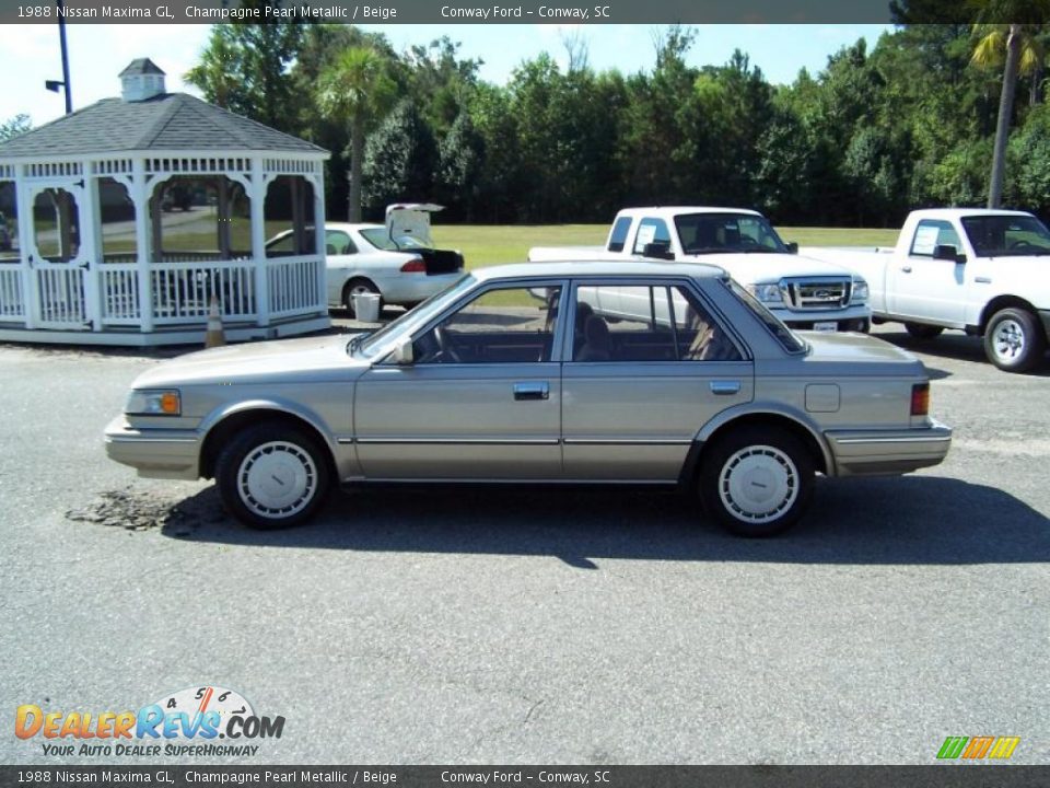 1988 Nissan Maxima GL Champagne Pearl Metallic / Beige Photo #8