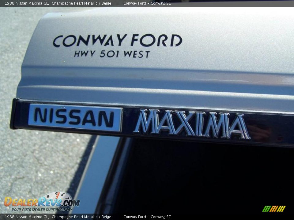 1988 Nissan Maxima GL Champagne Pearl Metallic / Beige Photo #13