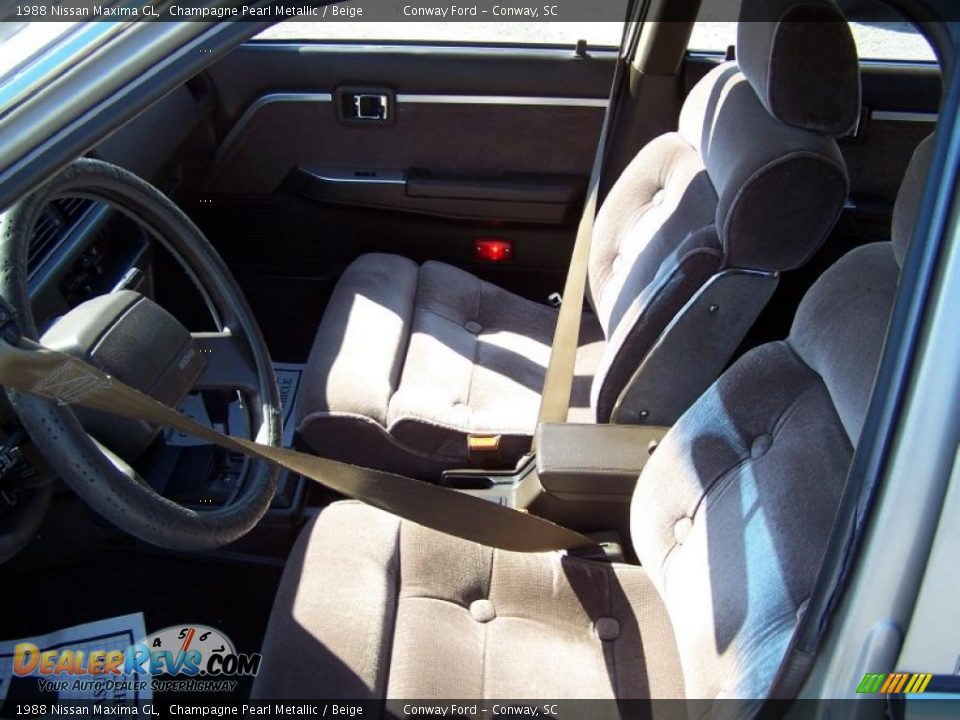 1988 Nissan Maxima GL Champagne Pearl Metallic / Beige Photo #20