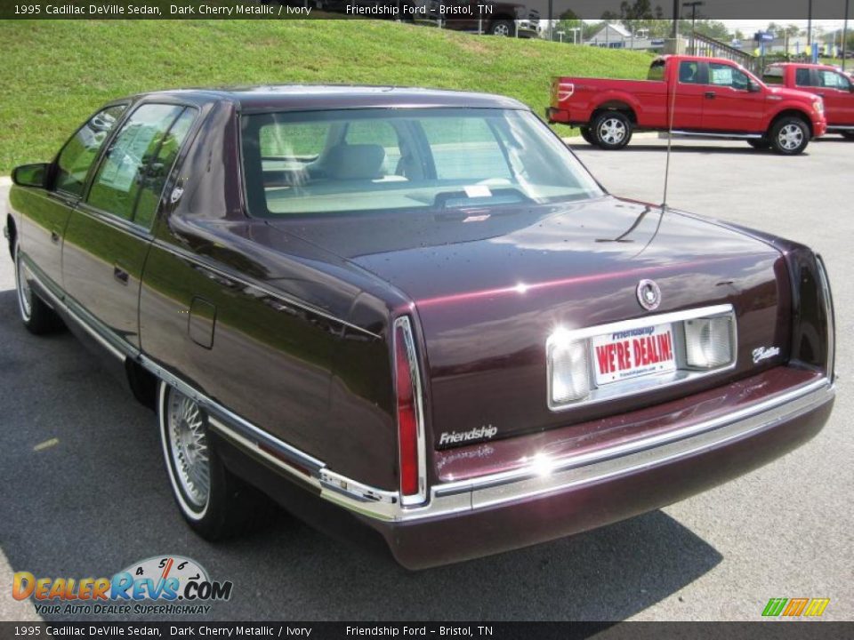 1995 Cadillac DeVille Sedan Dark Cherry Metallic / Ivory Photo #8