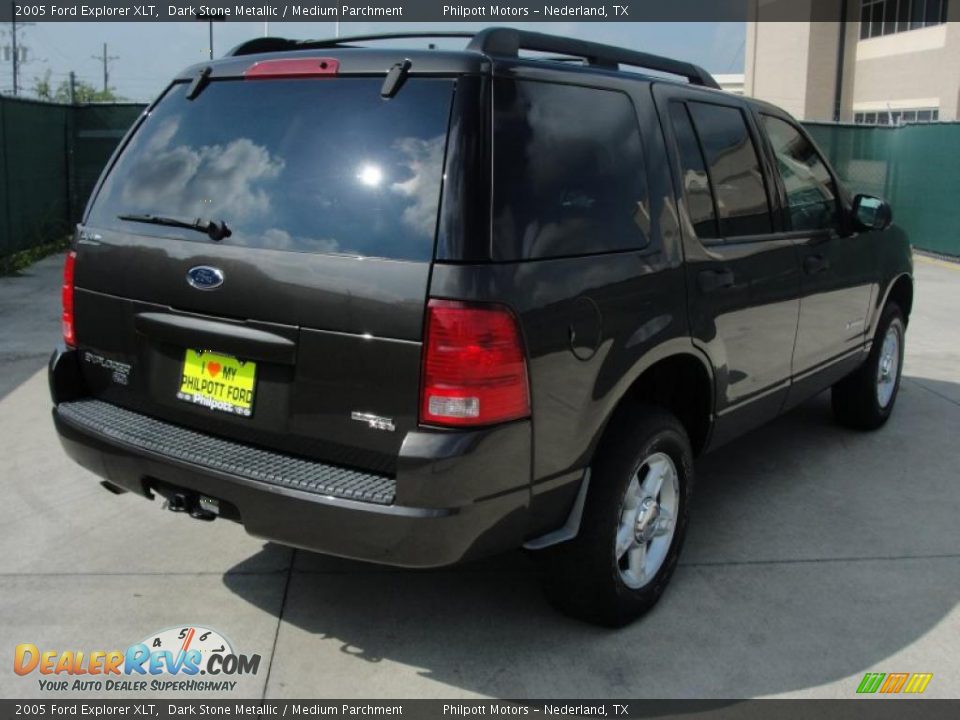 2005 Ford Explorer XLT Dark Stone Metallic / Medium Parchment Photo #3