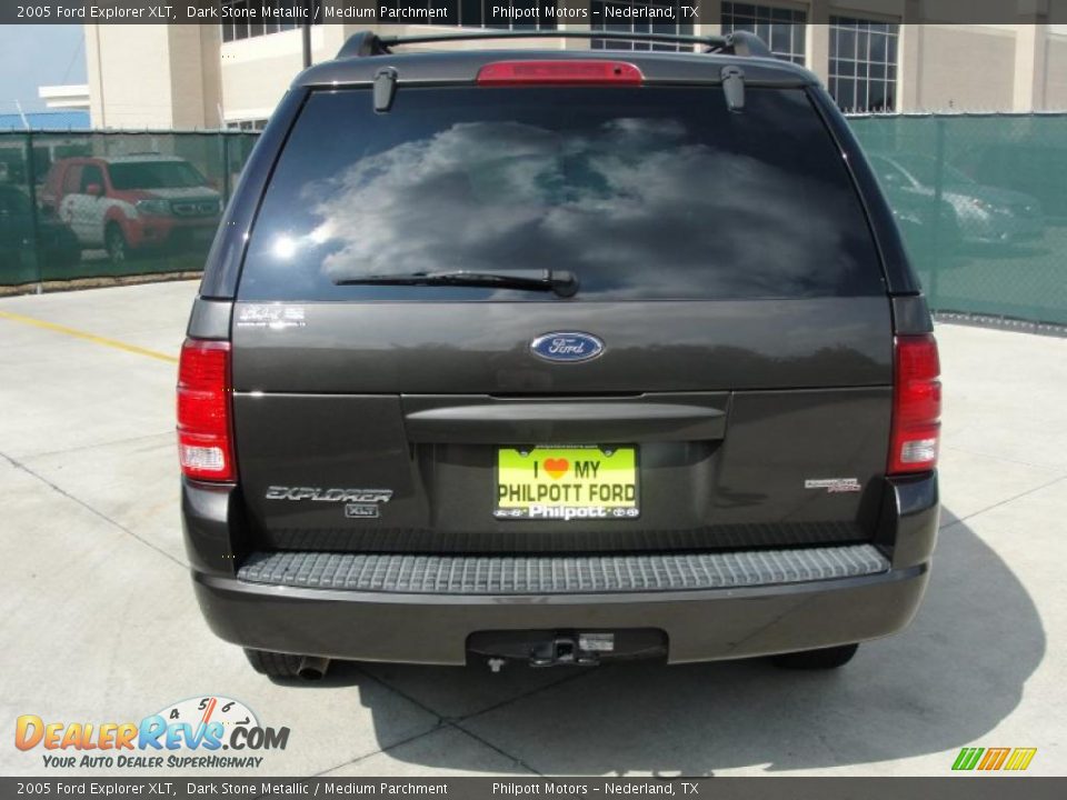 2005 Ford Explorer XLT Dark Stone Metallic / Medium Parchment Photo #4