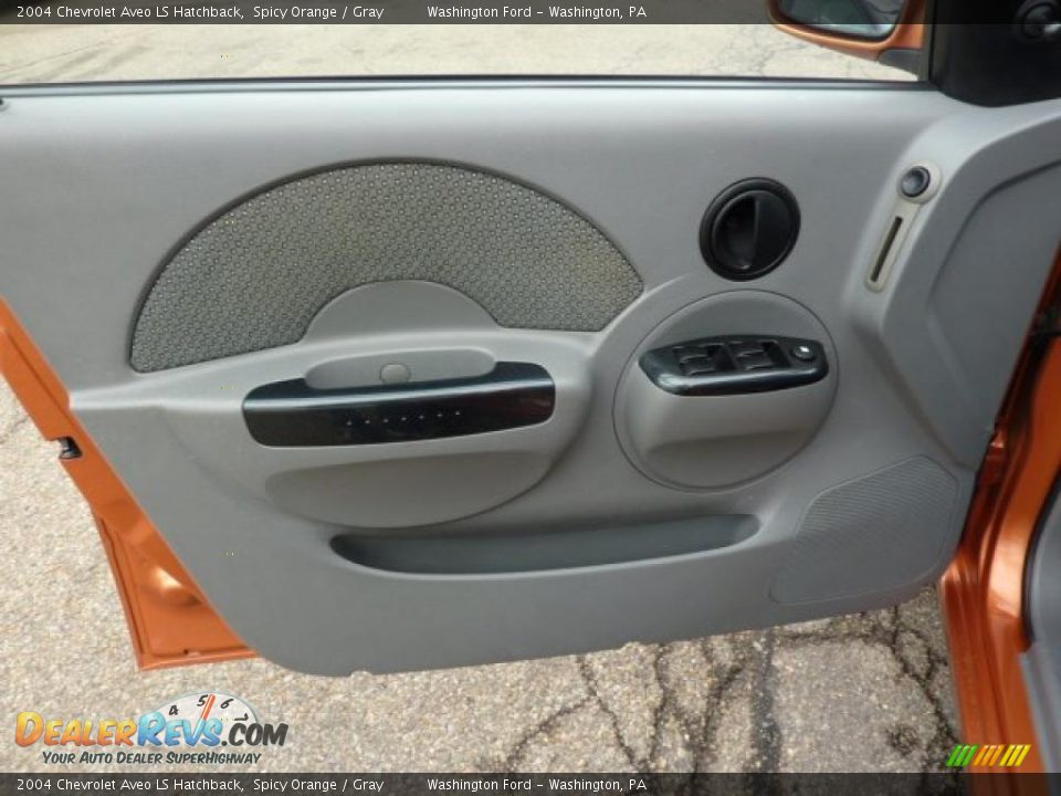 2004 Chevrolet Aveo LS Hatchback Spicy Orange / Gray Photo #12