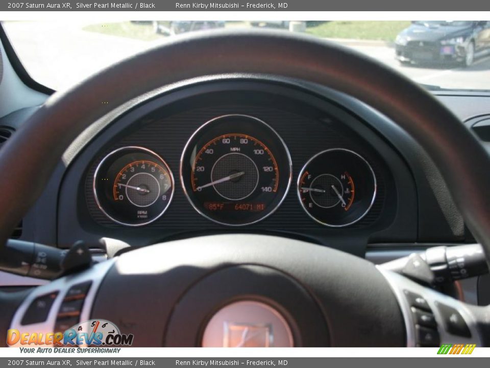 2007 Saturn Aura XR Silver Pearl Metallic / Black Photo #10