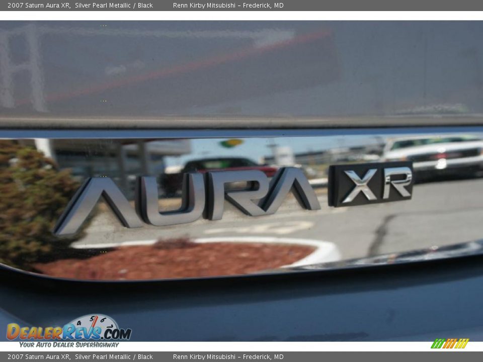 2007 Saturn Aura XR Silver Pearl Metallic / Black Photo #30