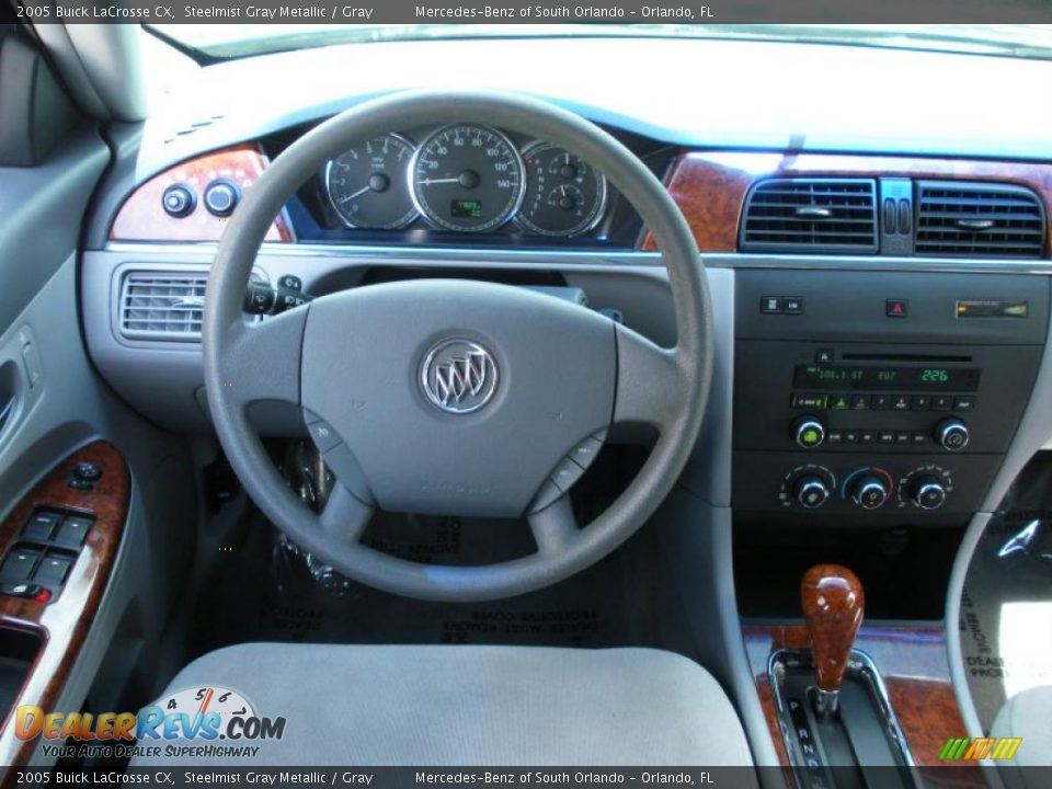 2005 Buick LaCrosse CX Steelmist Gray Metallic / Gray Photo #18