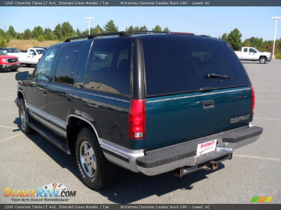 1995 Chevrolet Tahoe LT 4x4 Emerald Green Metallic / Tan Photo #2