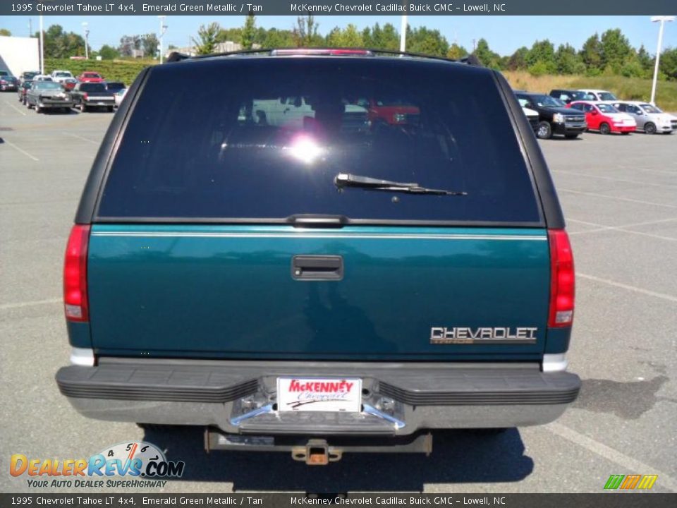 1995 Chevrolet Tahoe LT 4x4 Emerald Green Metallic / Tan Photo #3