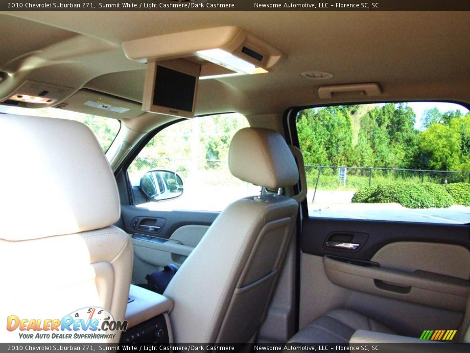 2010 Chevrolet Suburban Z71 Summit White / Light Cashmere/Dark Cashmere Photo #17