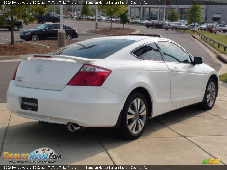 2009 Honda accord taffeta white #2