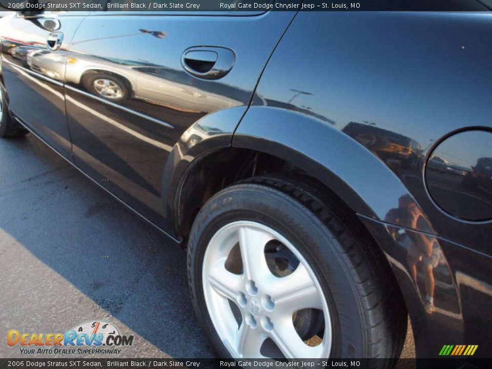 2006 Dodge Stratus SXT Sedan Brilliant Black / Dark Slate Grey Photo #4